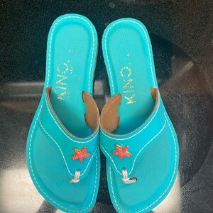 Kino Sandals